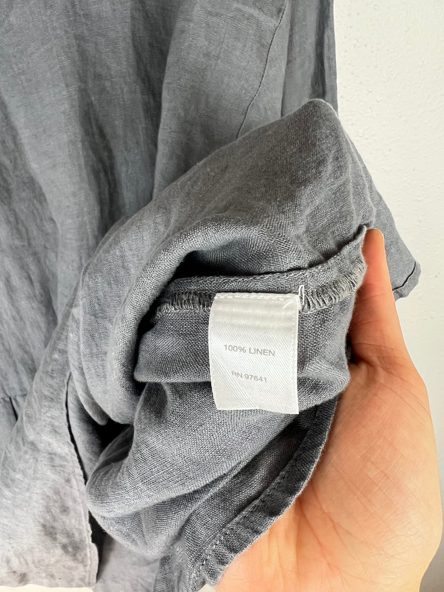LINEN FLOWY BLOUSE