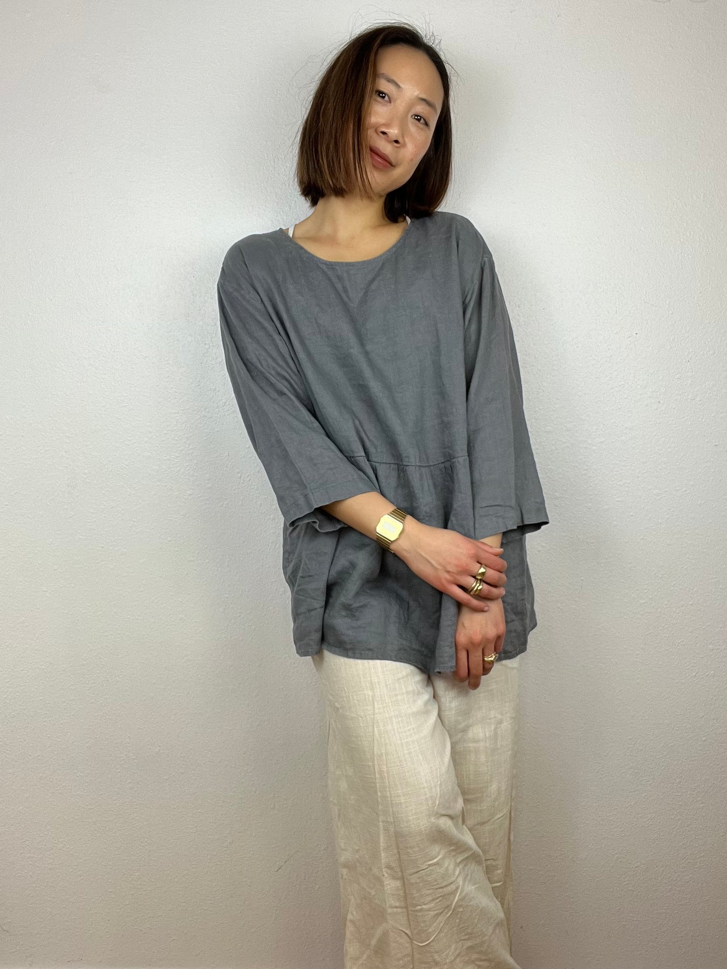LINEN FLOWY BLOUSE