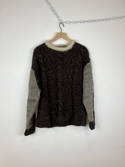 THICK BROWN COLOR BLOCK SWEATER