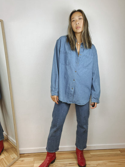 MARSH LANDING DENIM BUTTON UP
