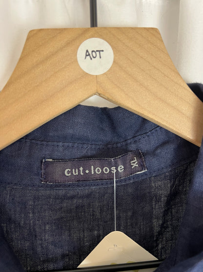LINEN NAVY BUTTON DOWN TOP