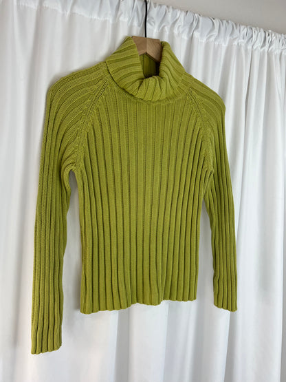 CHARTREUSE RIBBED TURTLENECK