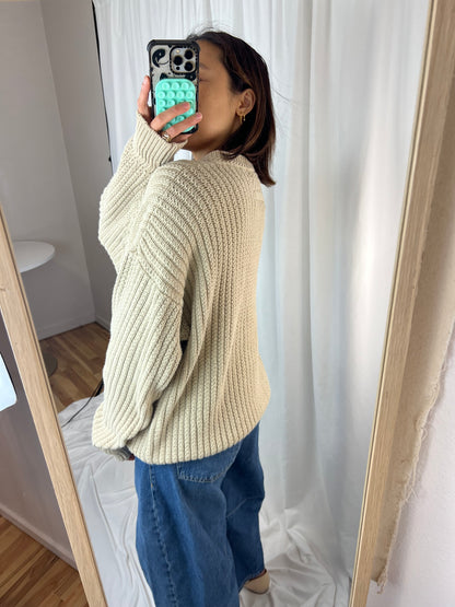 CHUNKY TAN SWEATER