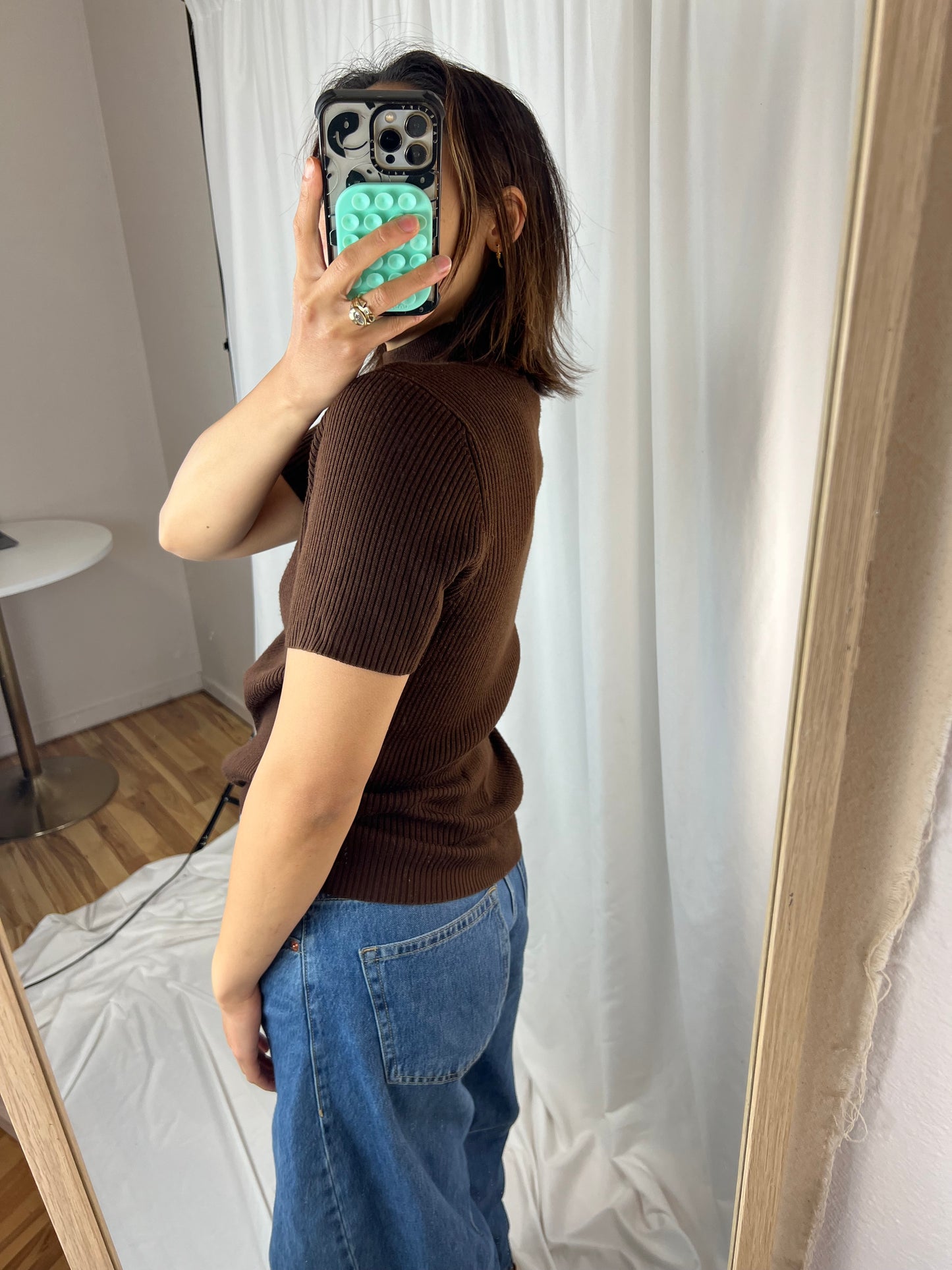 BROWN RIBBED MOCK NECK TOP