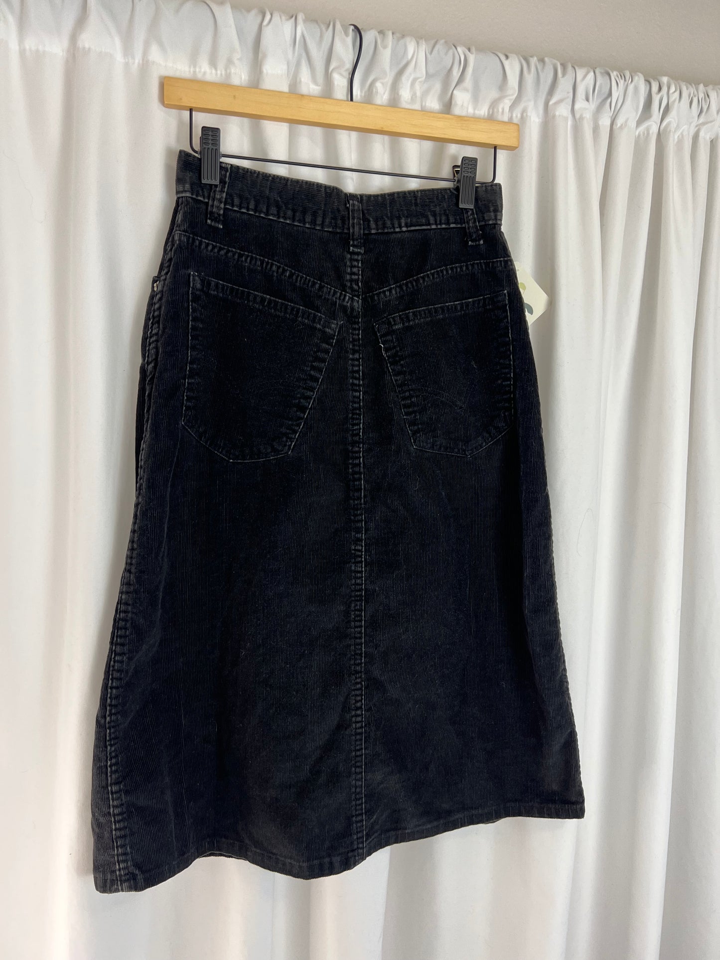 BLACK CORDUROY SKIRT | WAIST 25"