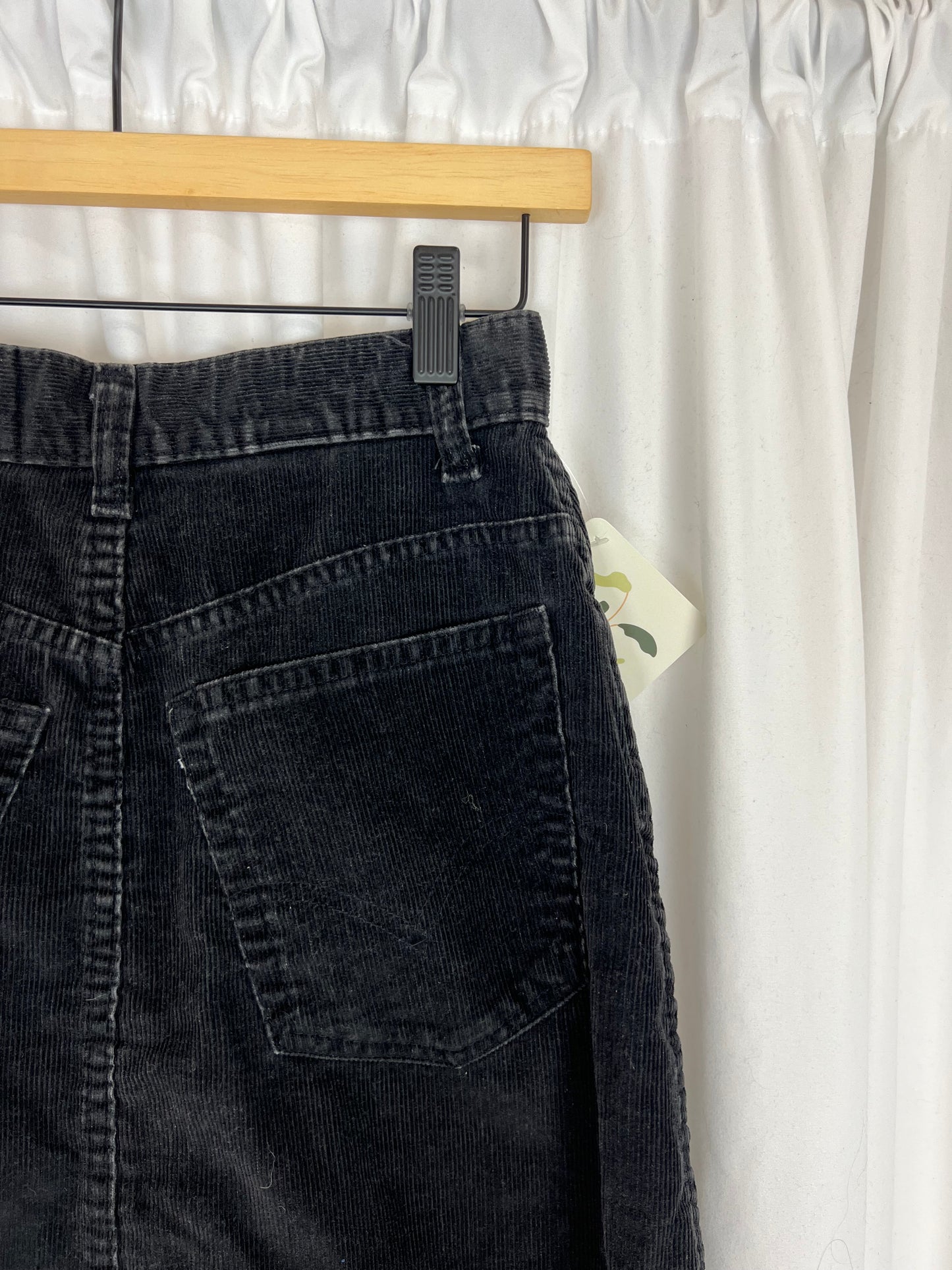 BLACK CORDUROY SKIRT | WAIST 25"