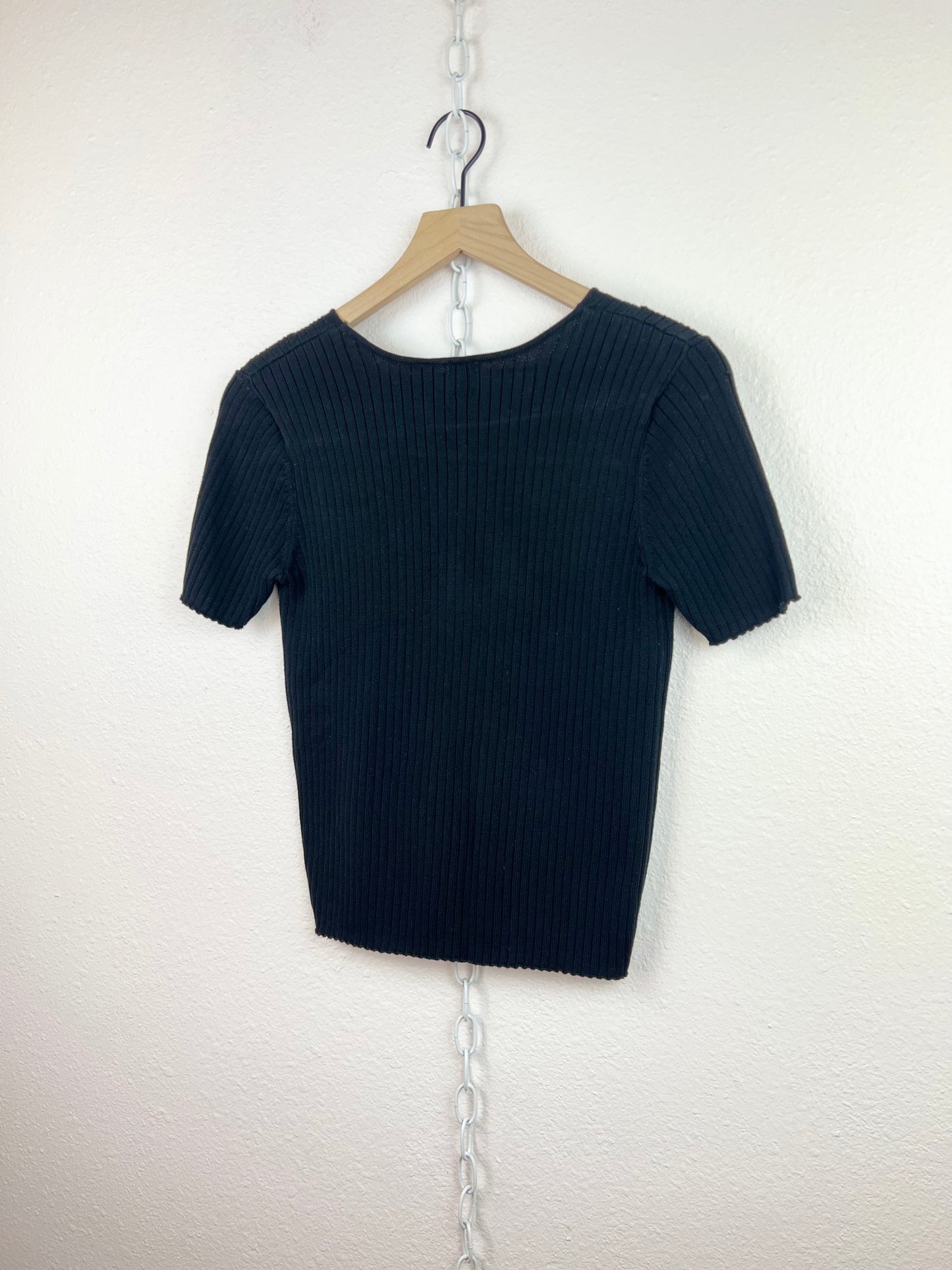 GAP RIBBED V-NECK TEE