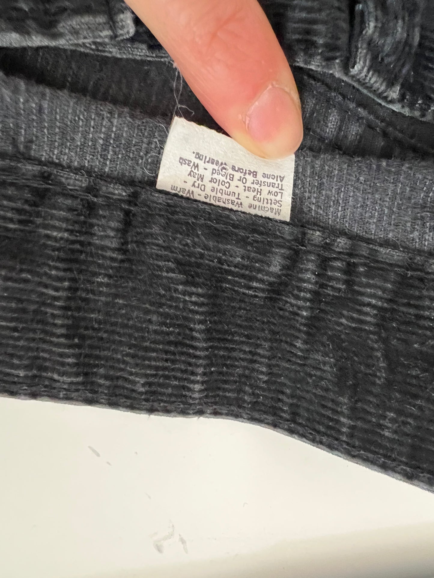 BLACK CORDUROY SKIRT | WAIST 25"