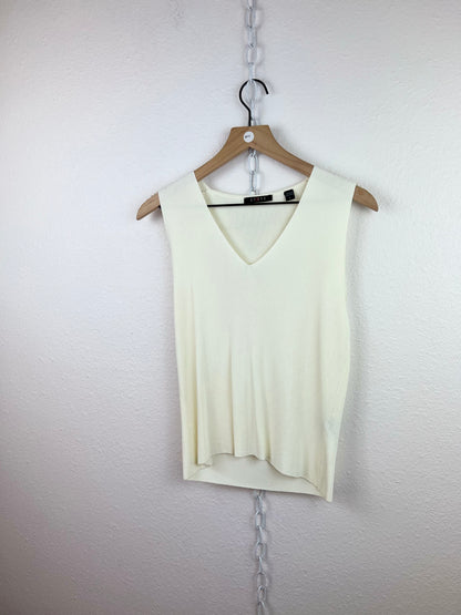 OFF WHITE DEEP V TOP