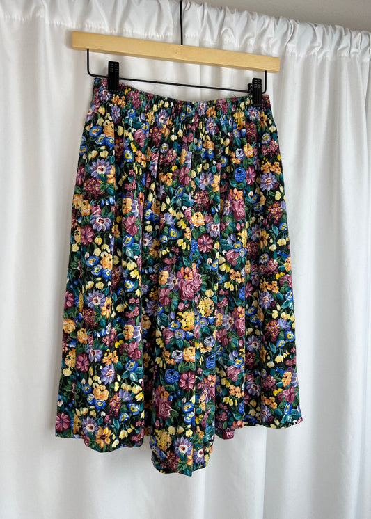 FLORAL FLOWY SHORTS | WAIST 24"