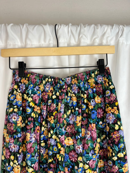 FLORAL FLOWY SHORTS | WAIST 24"