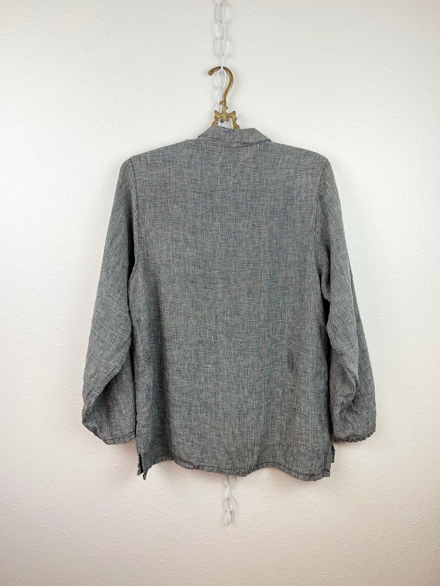 LINEN LONG SLEEVE BUTTON UP