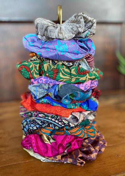RECYCLED SILK SCRUNCHIE