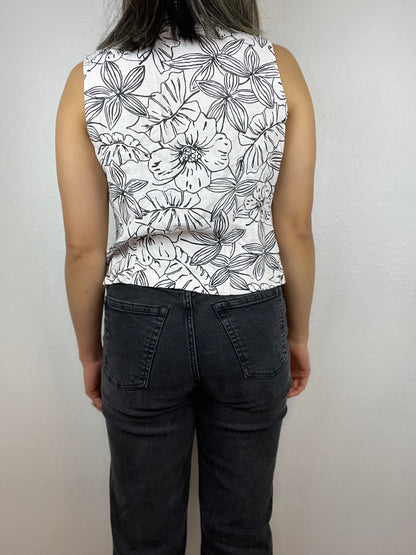 Cropped Floral V-Neck Button Up Top