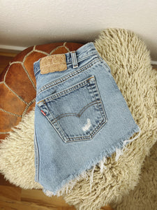 Levis Button Fly Cutoff Shorts