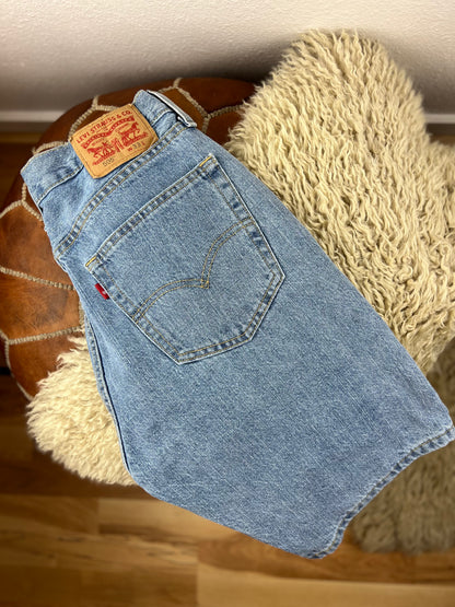 Levis 505s Light Wash Bermuda Shorts