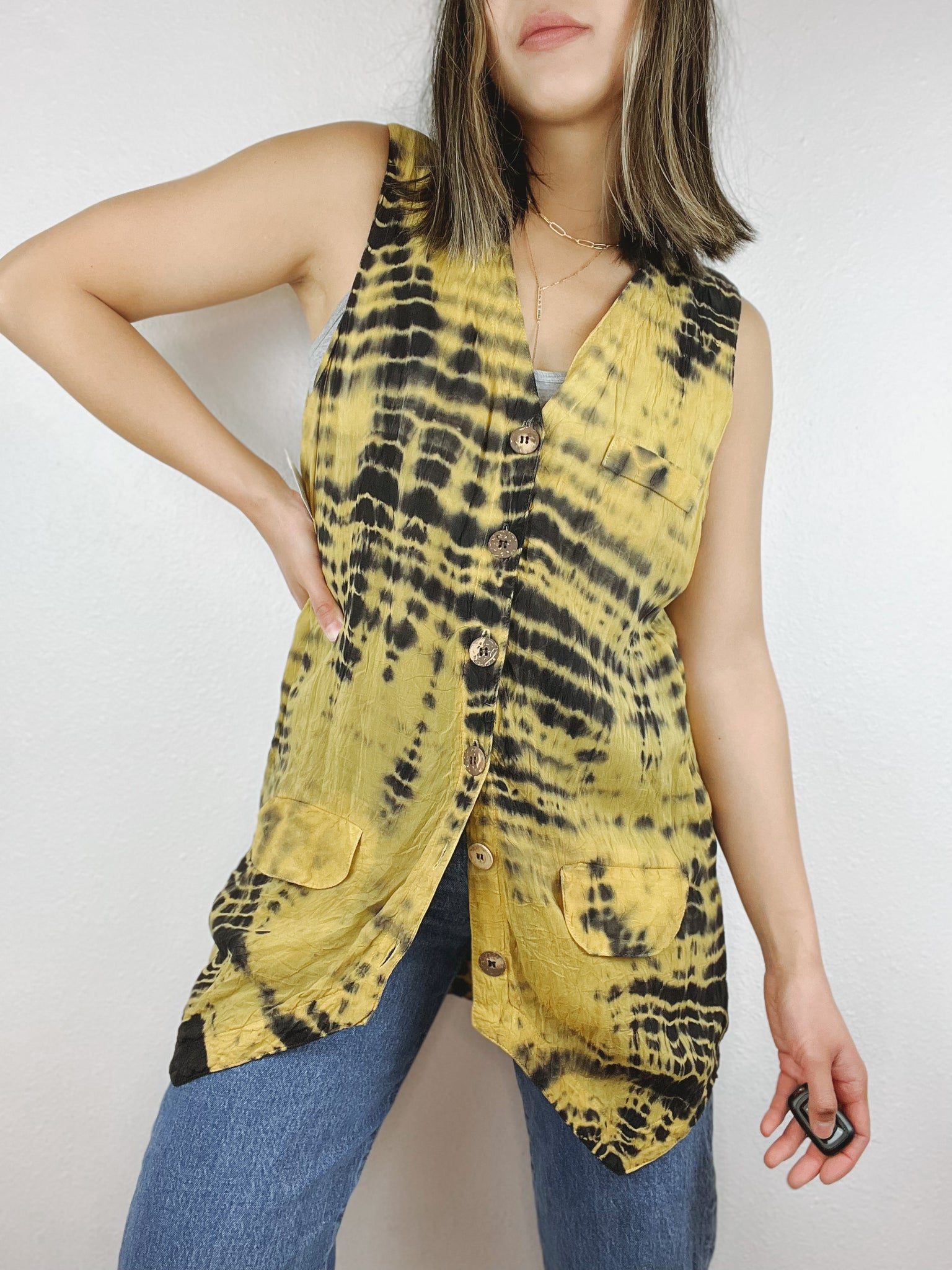 Shirobi Sleeveless Button Up Top