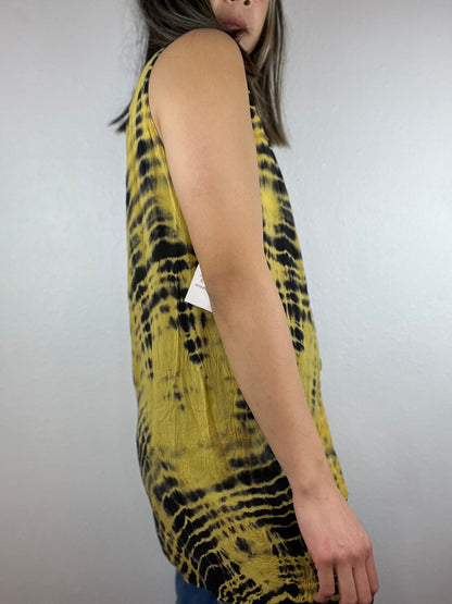 Shirobi Sleeveless Button Up Top